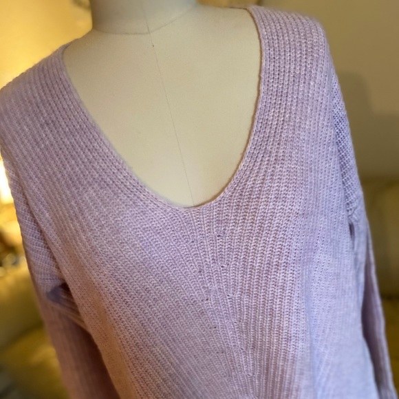 Marine Layer Elisa Pullover Knit lilac Sweater - Picture 5 of 12